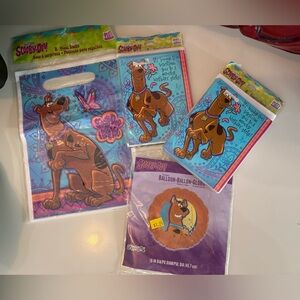 Y2K Scooby-Doo Party Invitations, Goodie Bags, & Balloon Set